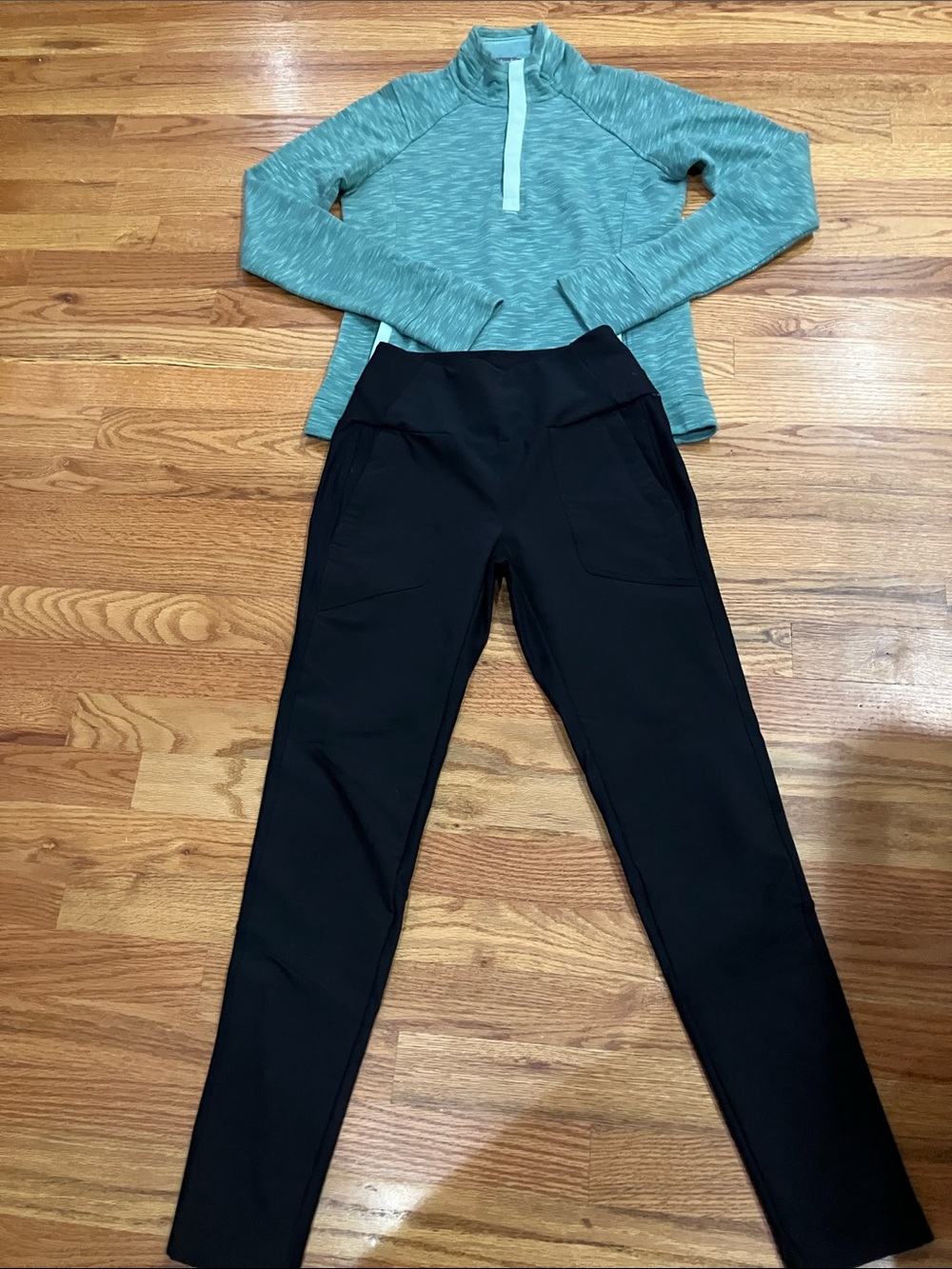 Avalanche Black High-Waist Active Leggings and Green Pullover Sz S EUC